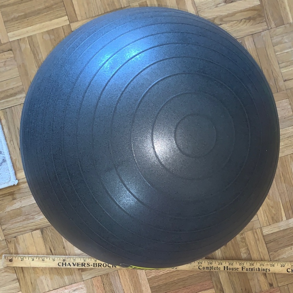 EVERLAST Large Fitness Ball - Home Gym / Exercise & Stretching